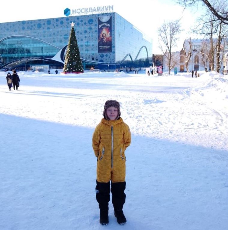 Предприниматель подарил апатитской семье поездку в Москву (+ВИДЕО)