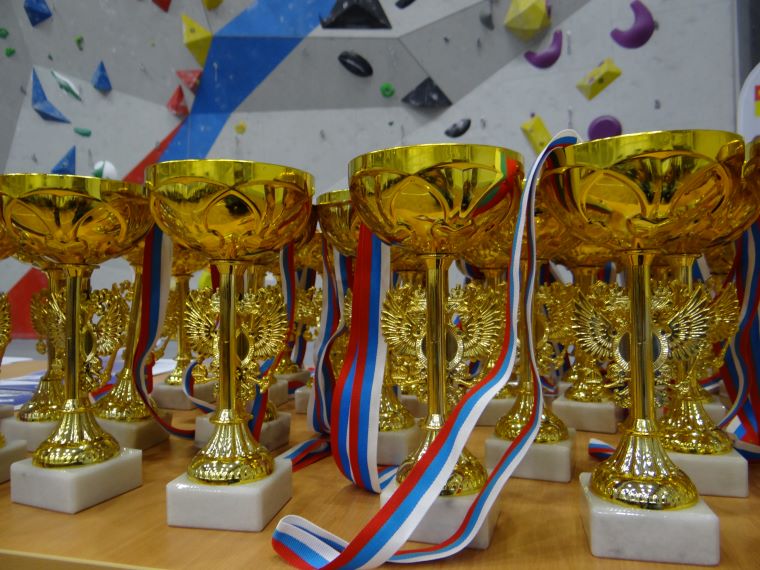 В Апатитах завершился чемпионат и первенство СЗФО по скалолазанию