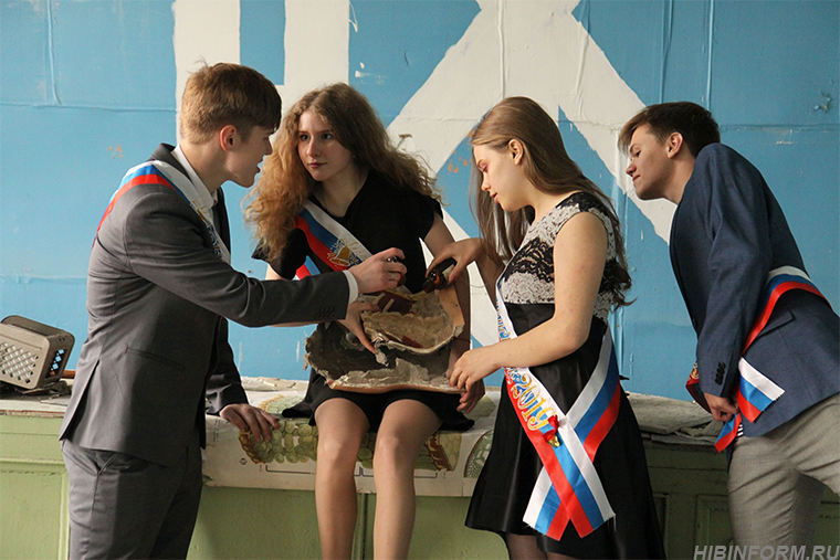 Кировские школьники отметили выпускной в заброшке