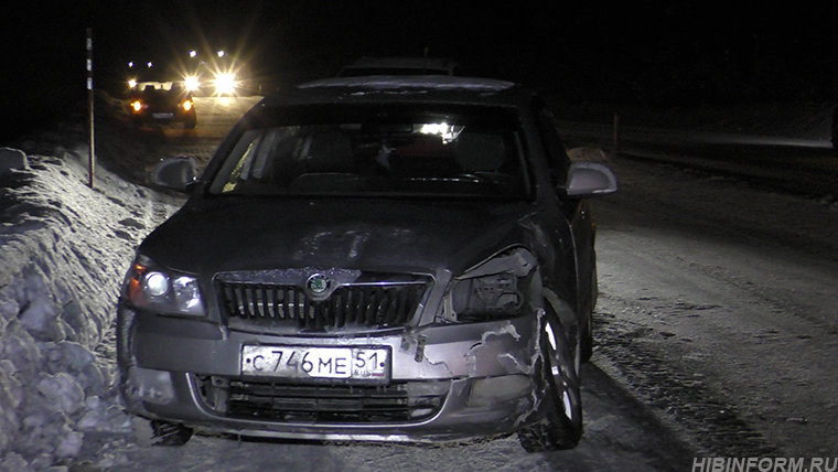 На дороге Апатиты — Кировск столкнулись три автомобиля - Lada Priora, Hyundai i40 и Skoda Octavia