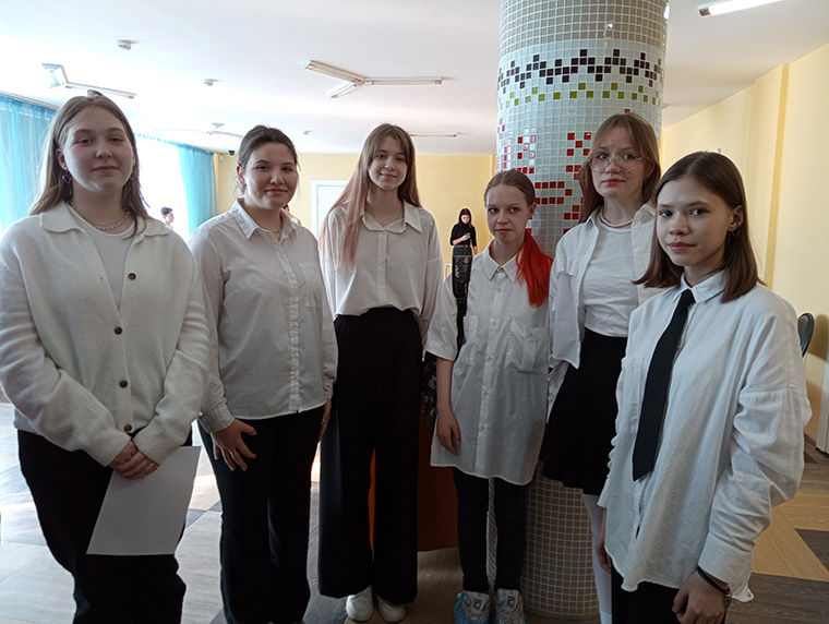 Самыми продвинутыми юными избирателями в Кировске оказались "Не чайники"
