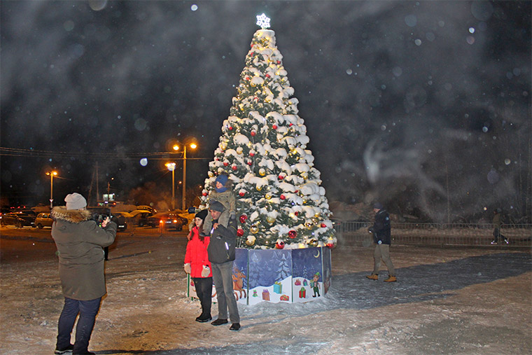 Главный Дед Мороз страны сделал остановку в Апатитах