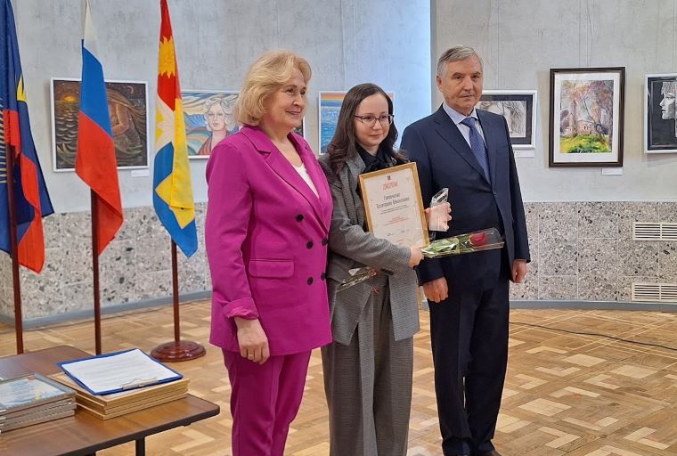 Две апатитчанки стали лауреатами губернаторской премии за вклад в развитие культуры и искусства