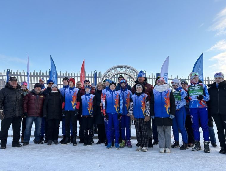 Олимпийские чемпионы открыли в Апатитах памятный знак «Гонке звёзд»