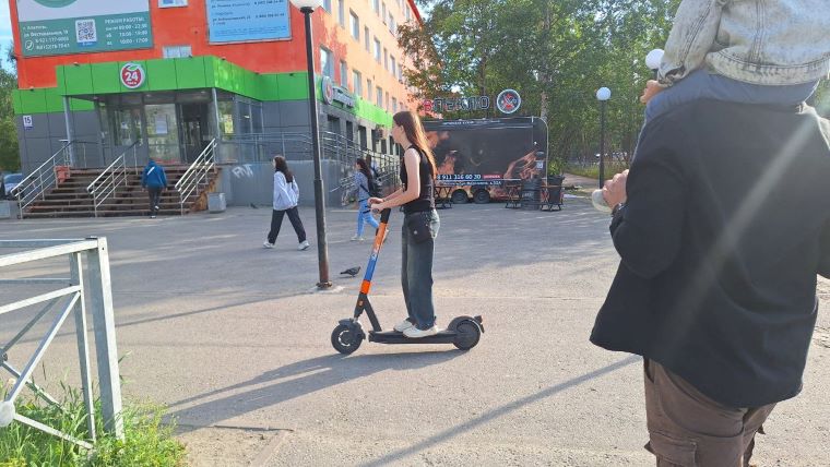 Аренда электросамоката в Апатитах: дорого, медленно, популярно. Испытано на себе