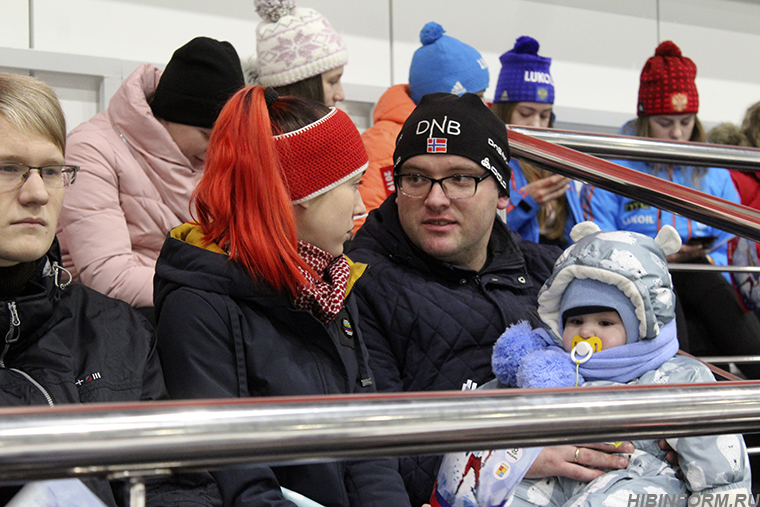 В Кировске несколько сотен человек открыли "Хибинскую гонку"