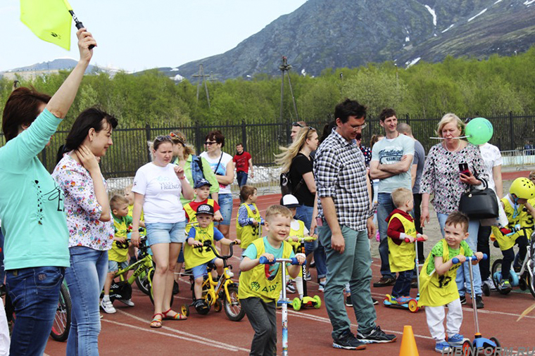 Большая детская спортивная тусовка в Кировске