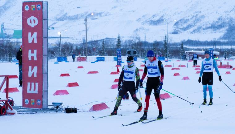 На стадионе «Тирвас» проходит первенство СЗФО по лыжным гонкам