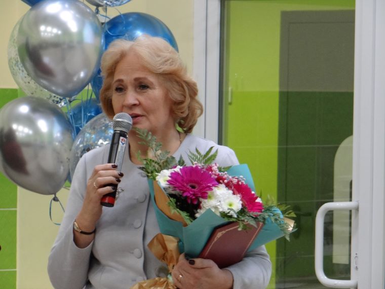 Первая и единственная апатитская гимназия отметила 60-й день рождения