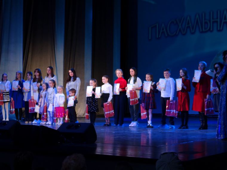 В Апатитах наградили участников фестиваля «Пасхальная радость»