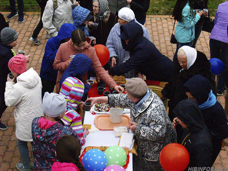 День славянской культуры в Апатитах встретили молебном, концертом и чаепитием