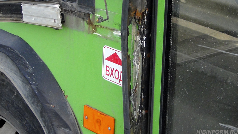 В Апатитах случилось ДТП с участием пассажирского автобуса