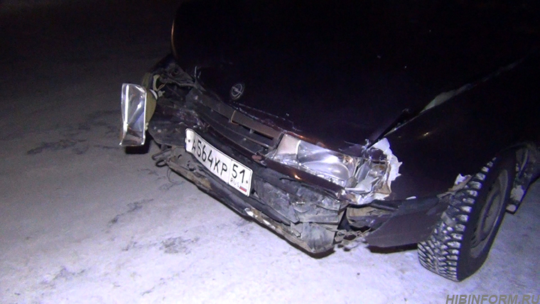 В Апатитах два юных водителя попали в ДТП. Серьёзно пострадал юный пассажир